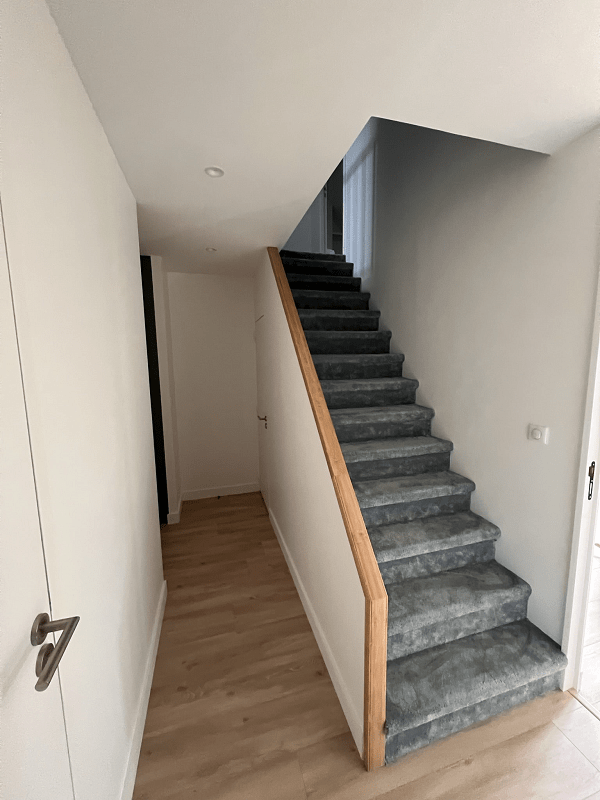 Renovation Rennes Immobilier escalier